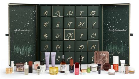 chanel beauty advent calendar 2023.